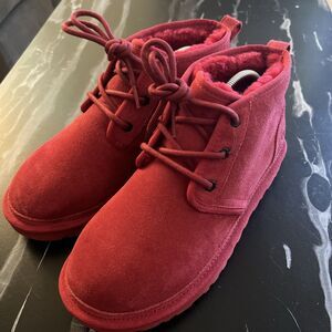UGG Neumel Red Chukka Mens Size US 8, EU 41 Ankle Boots Suede Lace Up
